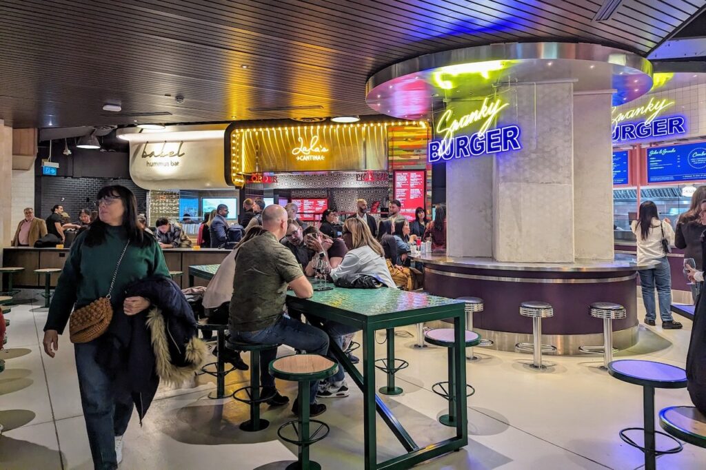 queens hall food court