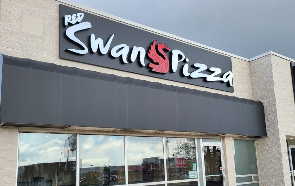 red swan pizza