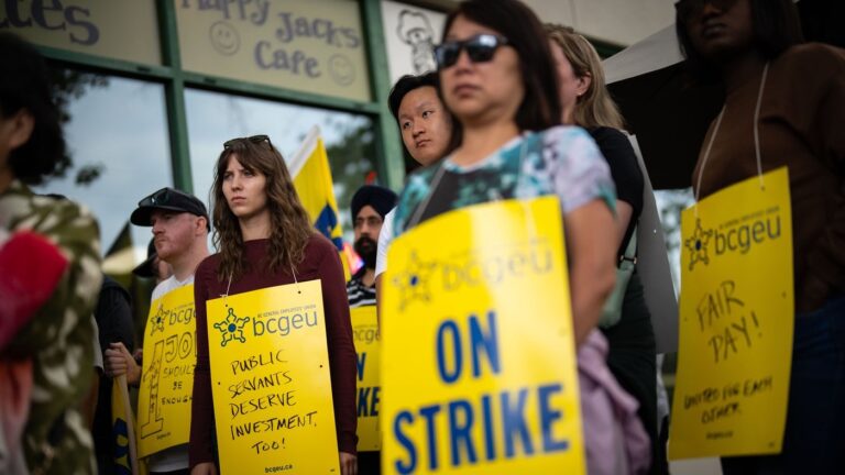 bcgeu strike restaurants
