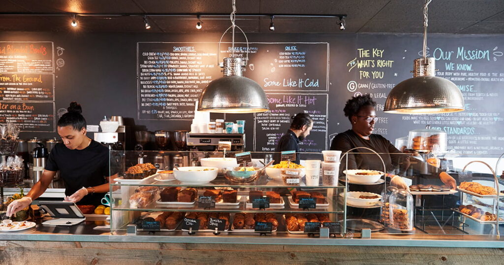 minimum wage ontario restaurants
